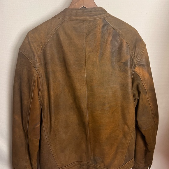Men's Tan Leather Bomber Jacket - Picture 4 of 10